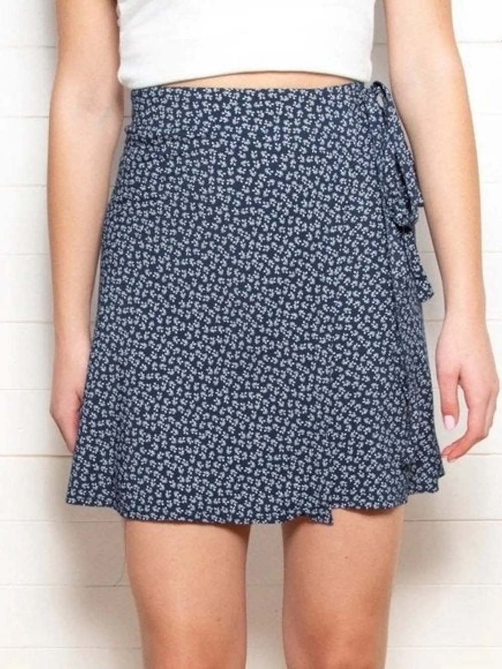 Brandy Melville Genevieve Wrap Skirt